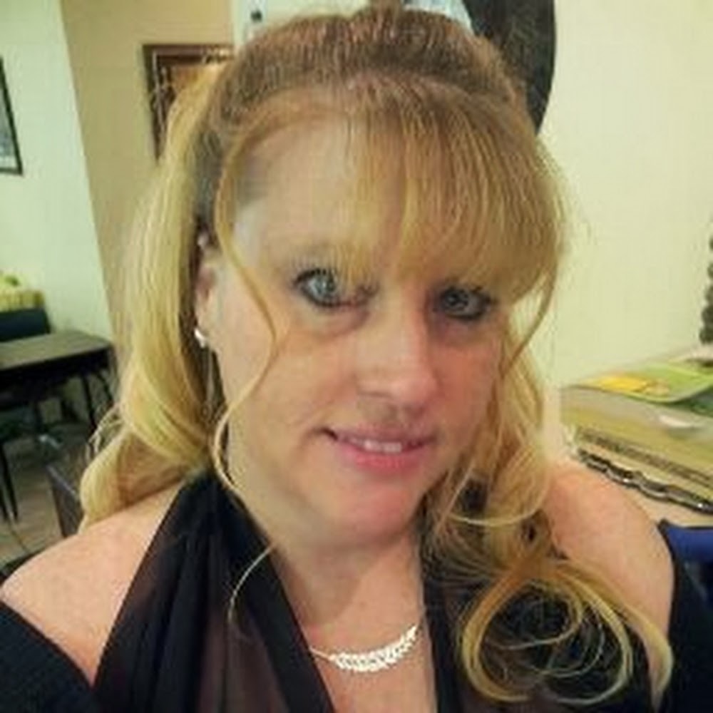 Meet your Posher, Christy